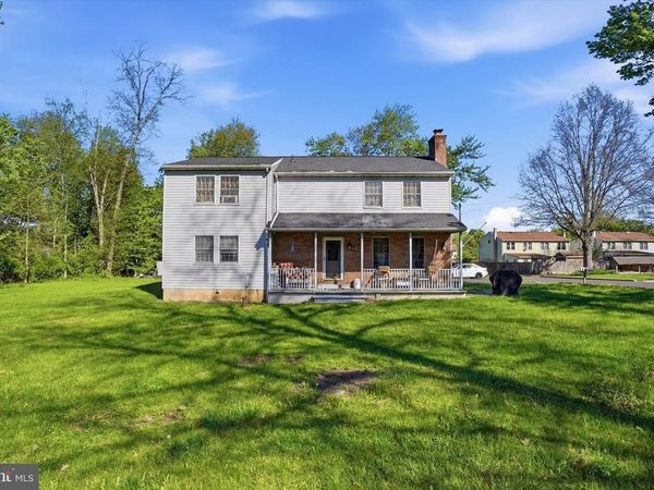 350 ELMHURST AVENUE, SELLERSVILLE, PA 18960
