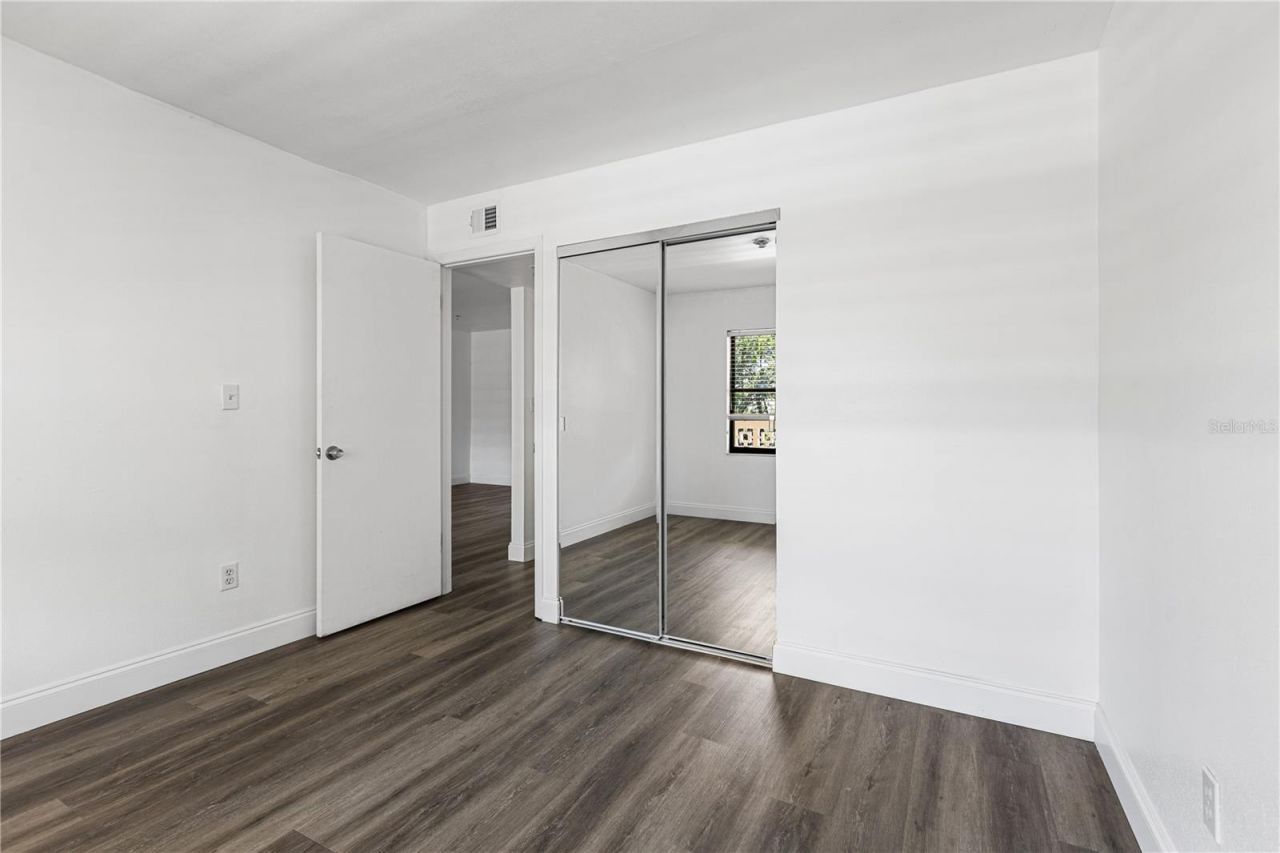 5080 Locust Street Ne, Unit 322, Saint Petersburg, FL 33703 Photo