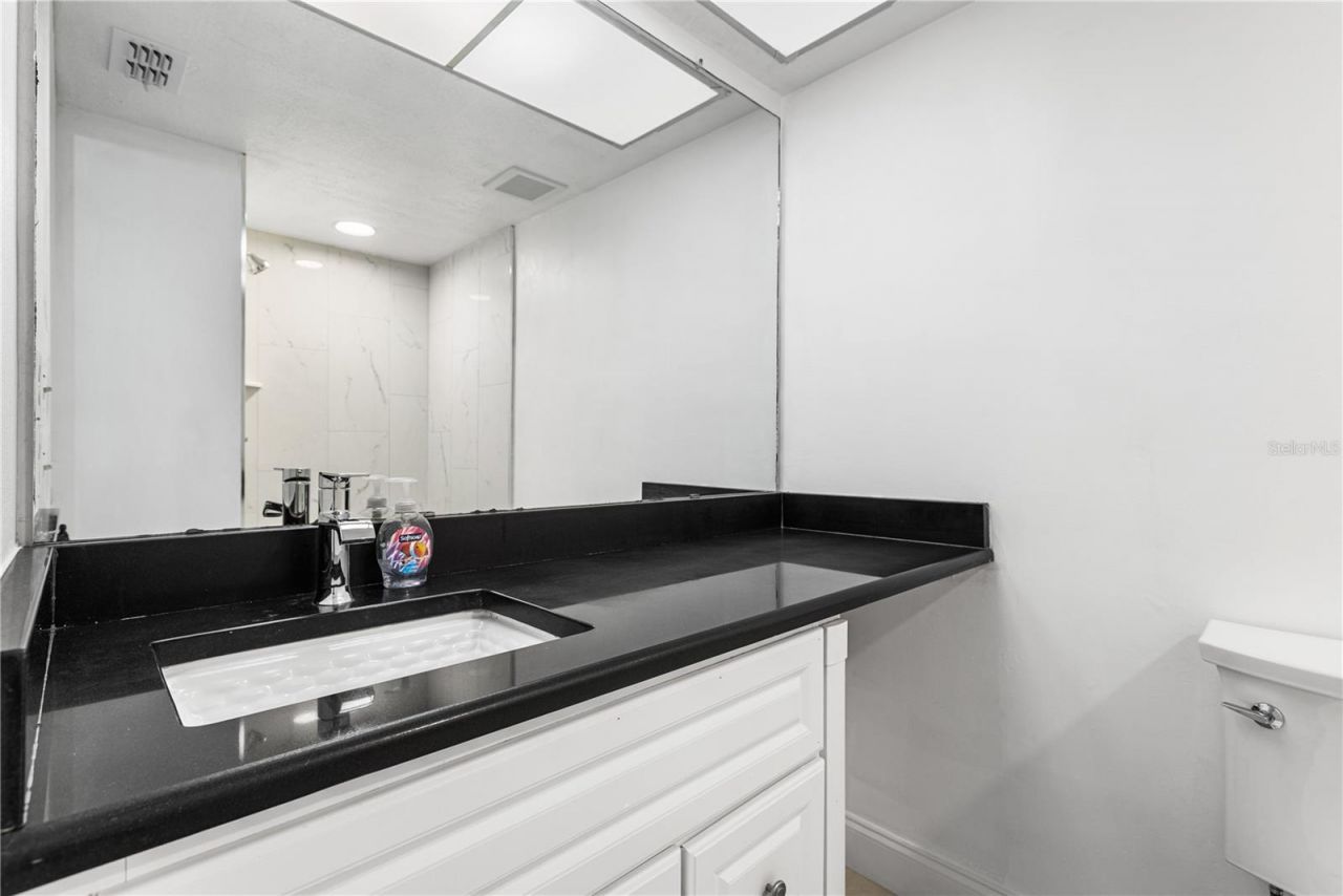 5080 Locust Street Ne, Unit 322, Saint Petersburg, FL 33703 Photo