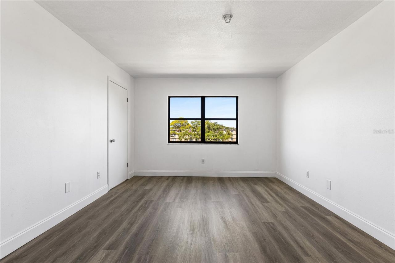 5080 Locust Street Ne, Unit 322, Saint Petersburg, FL 33703 Photo