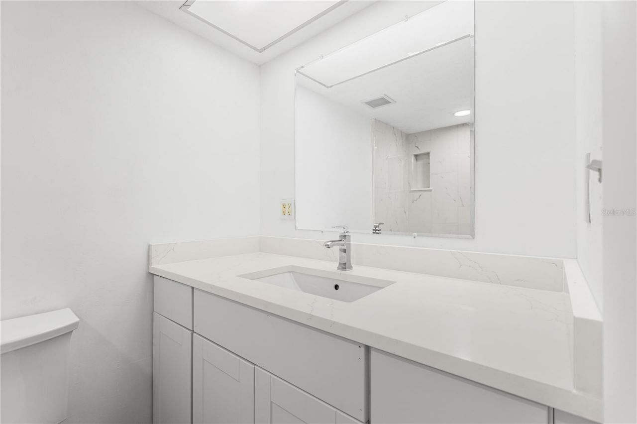 5080 Locust Street Ne, Unit 322, Saint Petersburg, FL 33703 Photo