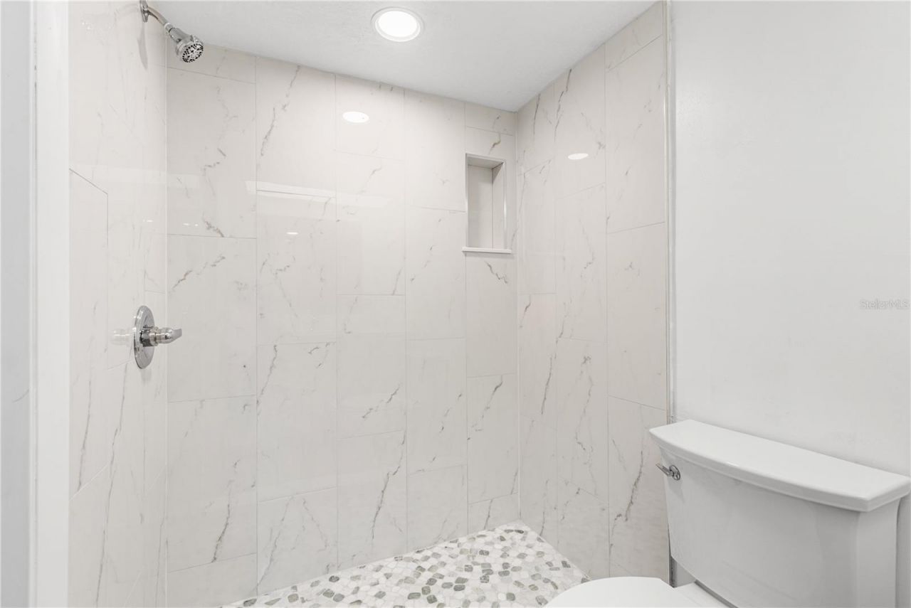 5080 Locust Street Ne, Unit 322, Saint Petersburg, FL 33703 Photo