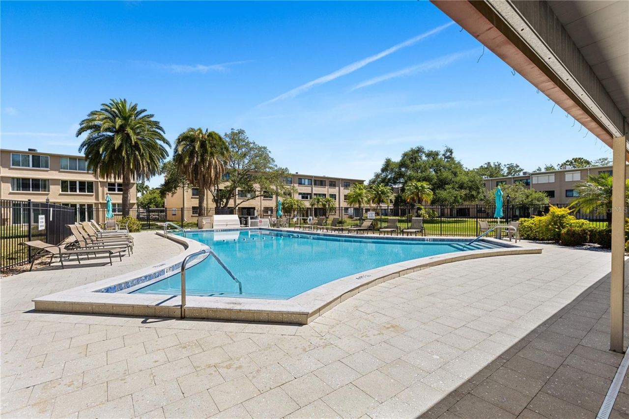 5080 Locust Street Ne, Unit 322, Saint Petersburg, FL 33703 Photo