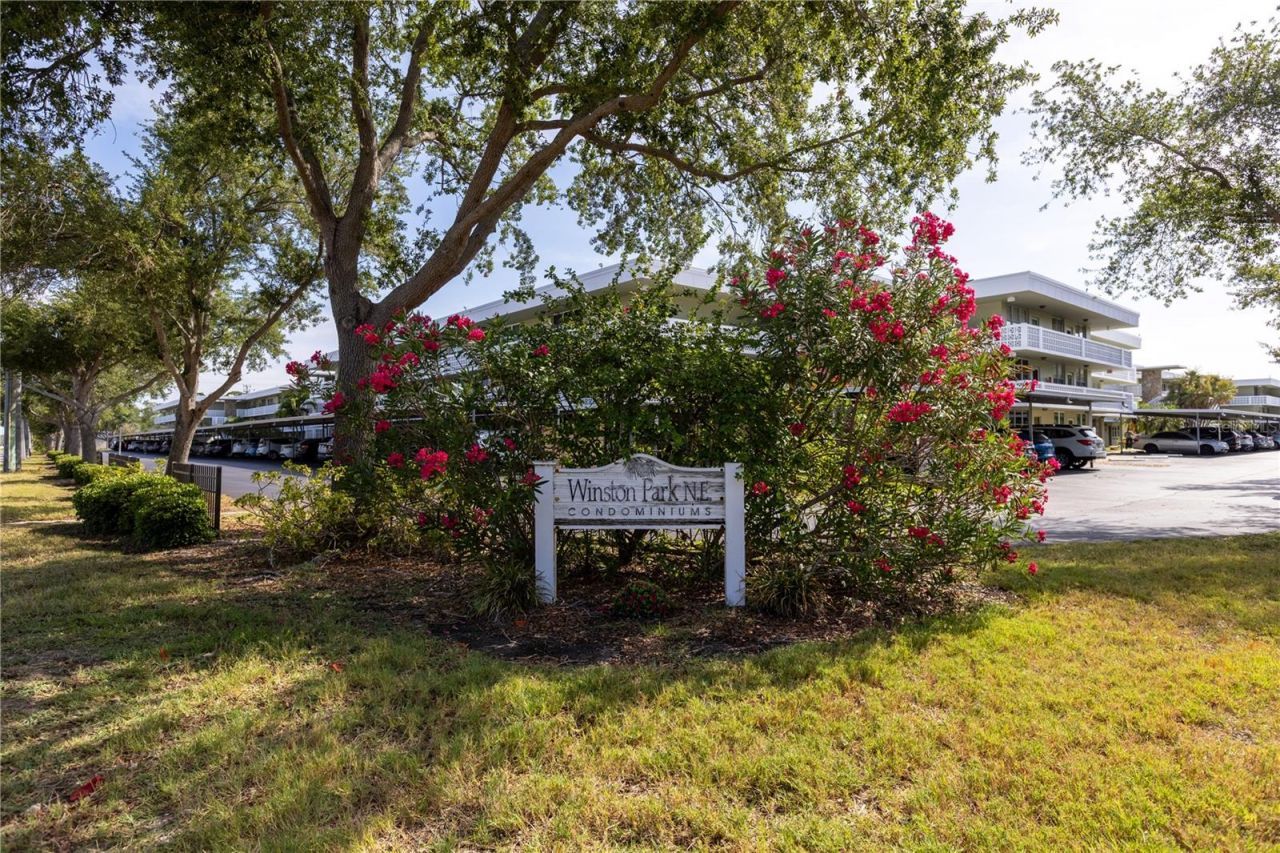5080 Locust Street Ne, Unit 322, Saint Petersburg, FL 33703 Photo