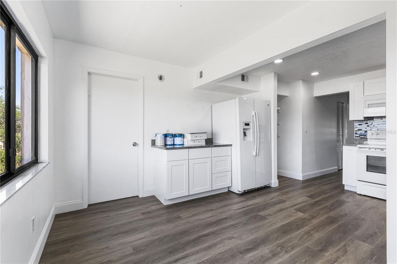 5080 Locust Street Ne, Unit 322, Saint Petersburg, FL 33703 Photo
