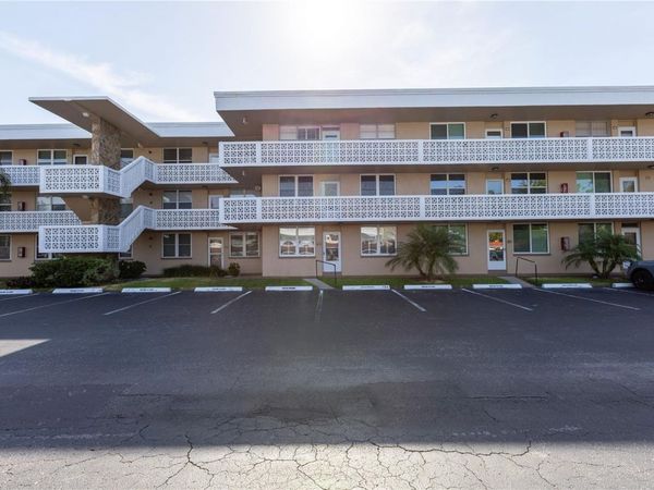4915 BAY STREET NE, Unit 224, ST PETERSBURG, FL 33703