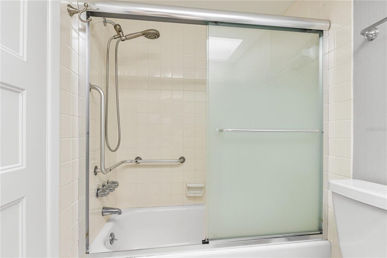 4915 Bay Street Ne, Unit 224, Saint Petersburg, FL 33703 Photo
