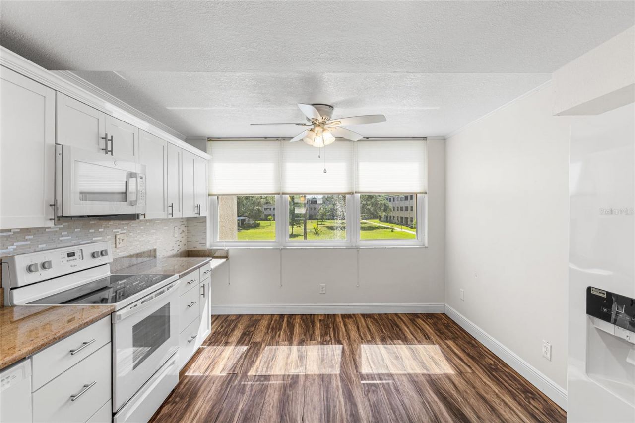 4915 Bay Street Ne, Unit 224, Saint Petersburg, FL 33703 Photo