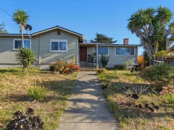 1192 Elm Avenue, Seaside, CA 93955