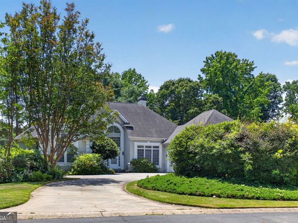 213 Hawick Lane, Mcdonough, GA 30253