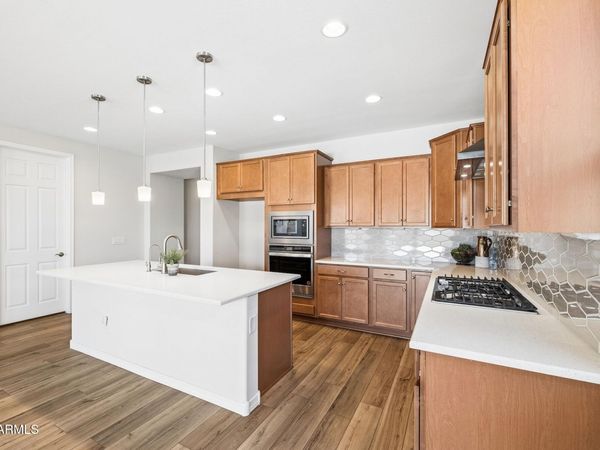 6730 W WINSTON Drive, Laveen, AZ 85339