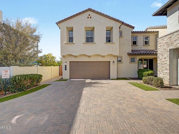 1941 S WALLRADE Lane, Gilbert, AZ 85295