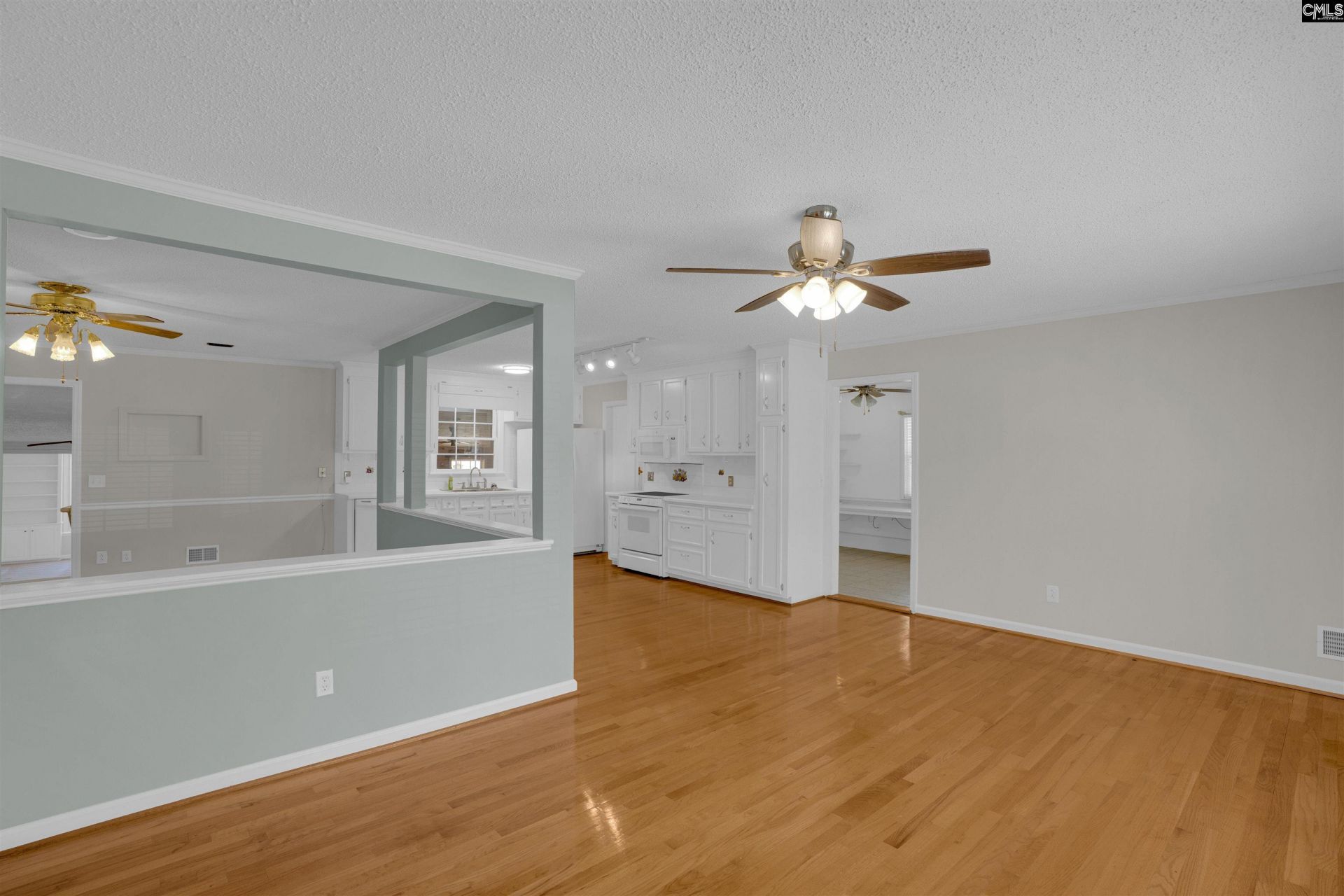 1949 Blue Ridge Terrace Photo 4