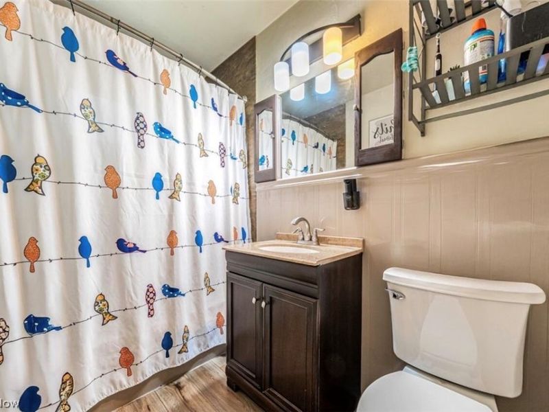1866 Braeburn Park Drive, Euclid, OH 44117 Photo 17