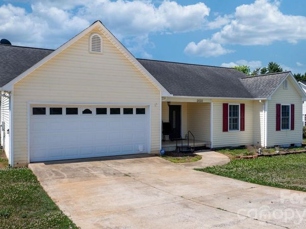 2633 Broodmare Drive, Maiden, NC 28650