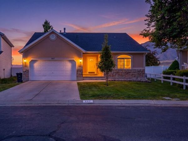 107 N CRYSTAL BAY DR W, Stansbury Park, UT 84074