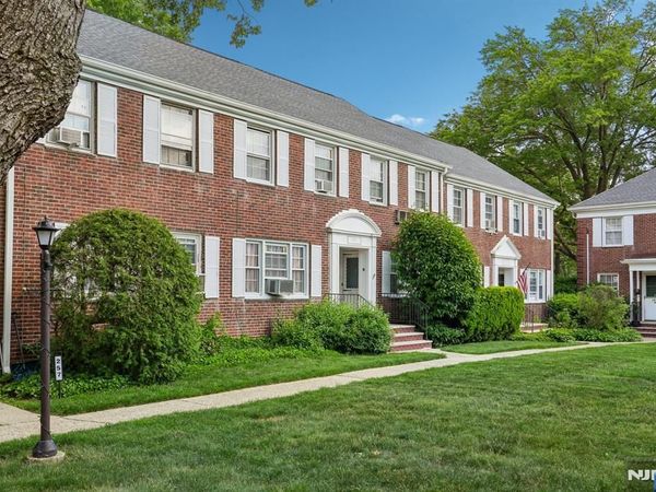261 Elmwood A, Unit A, MAPLEWOOD, NJ 07040