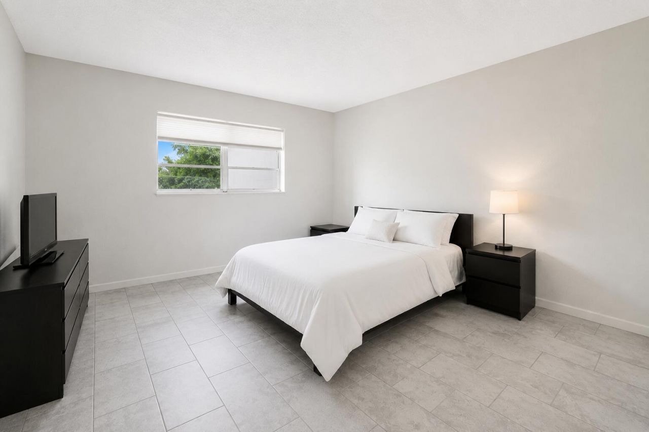 6300 NW 62nd Street, Unit 308, Tamarac, FL 33319 Photo