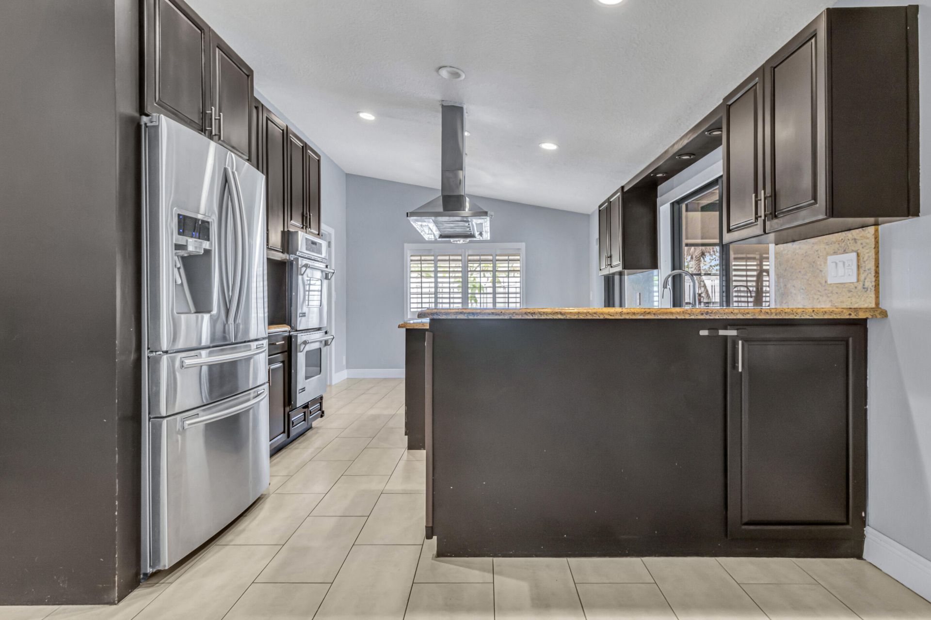 1083 NW 97th Avenue, Plantation, FL 33322 Photo