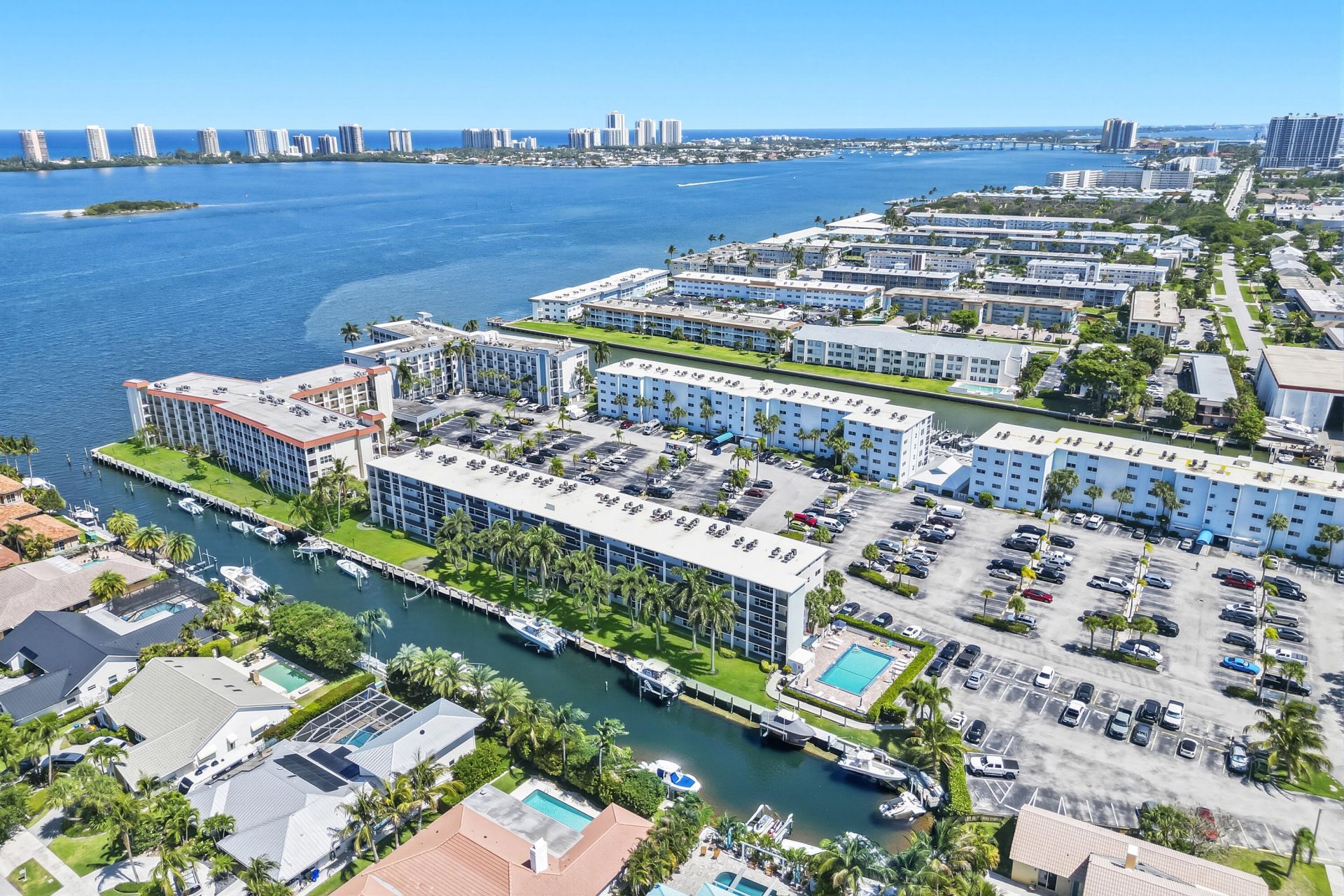 109 Paradise Harbour Boulevard, Unit 203, North Palm Beach, FL 33408 Photo