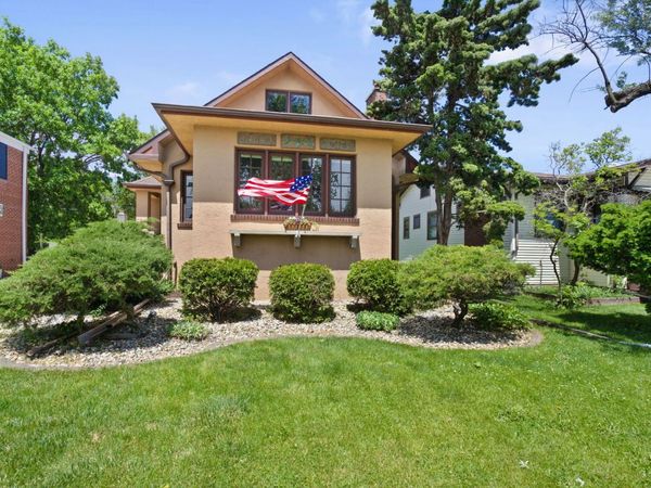 342 Lawton Road , Riverside, IL 60546