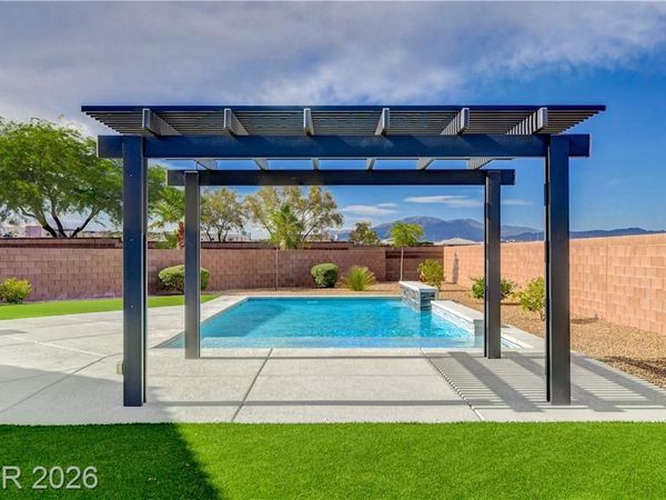 6390 Painted Creek Street, Las Vegas, NV 89149