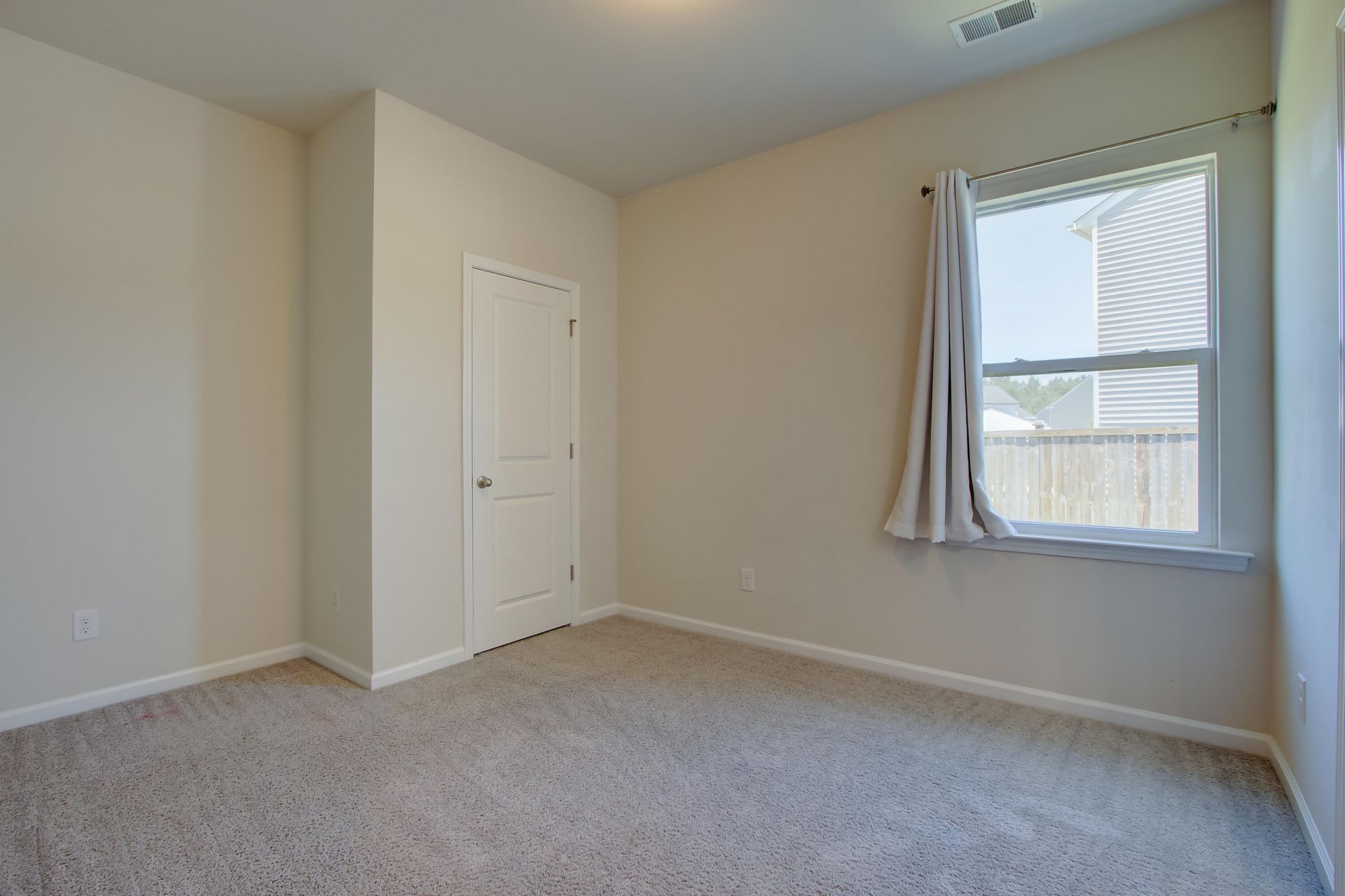 714 Mcroy Street Photo 18