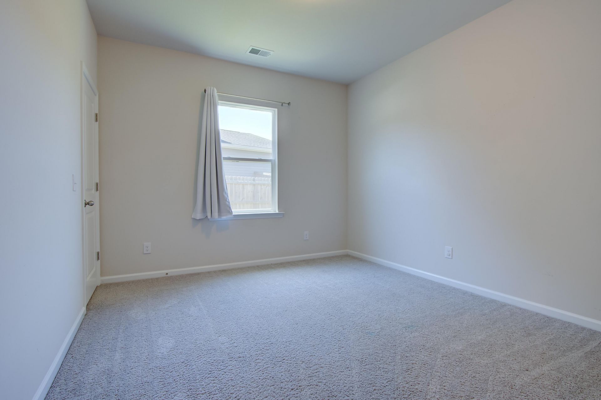 714 Mcroy Street Photo 19