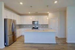 714 Mcroy Street photo 4