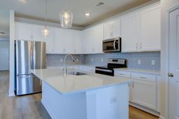714 Mcroy Street photo 4