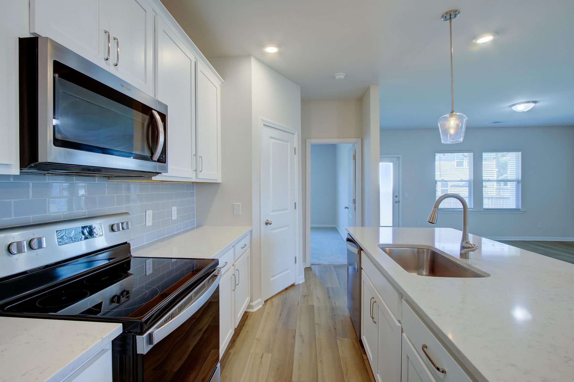 714 Mcroy Street Photo 4