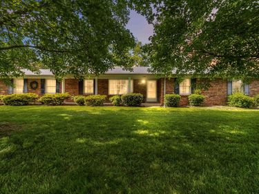 201 Colonial Avenue, Somerset, KY 42501