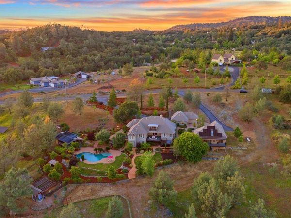 14495 Riva Ridge Cir, Auburn, CA 95602