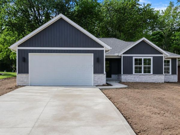 99 Rome Beauty Court, Howard, OH 43028