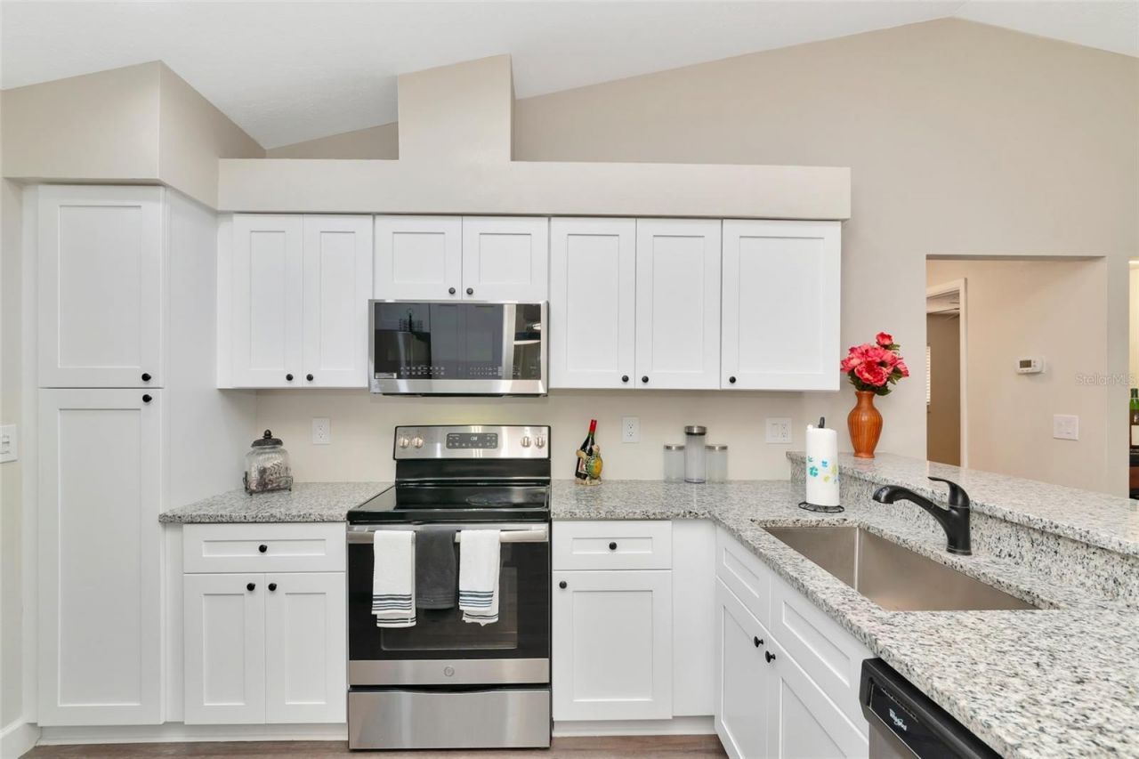 6104 26th Avenue E, Bradenton, FL 34208 Photo