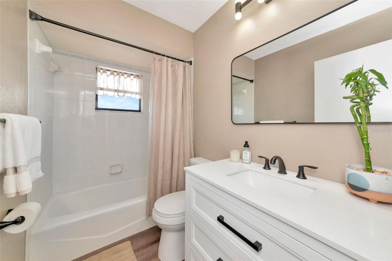 6104 26th Avenue E, Bradenton, FL 34208 Photo
