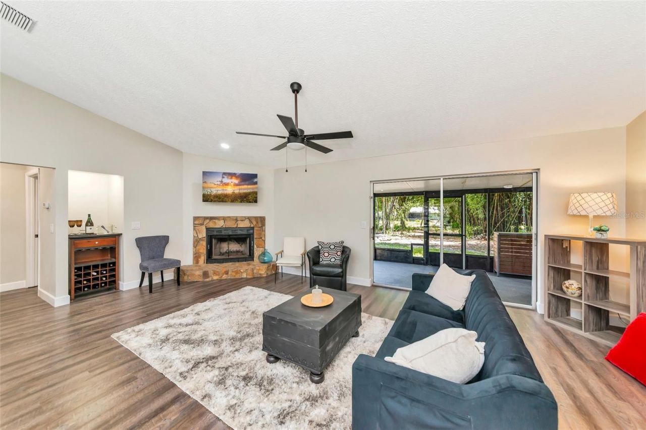 6104 26th Avenue E, Bradenton, FL 34208 Photo