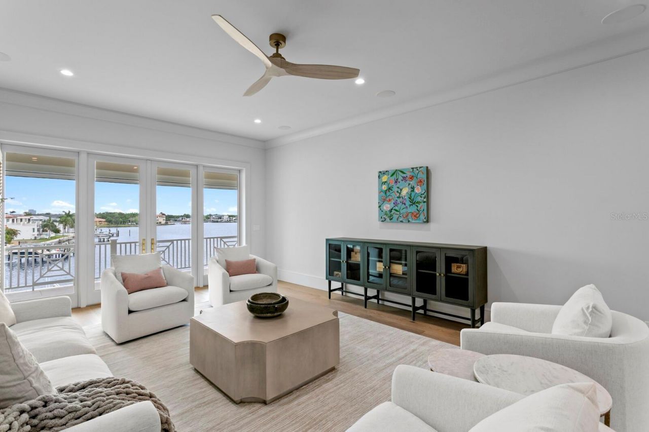 16 Sandpiper Road, Tampa, FL 33609 Photo
