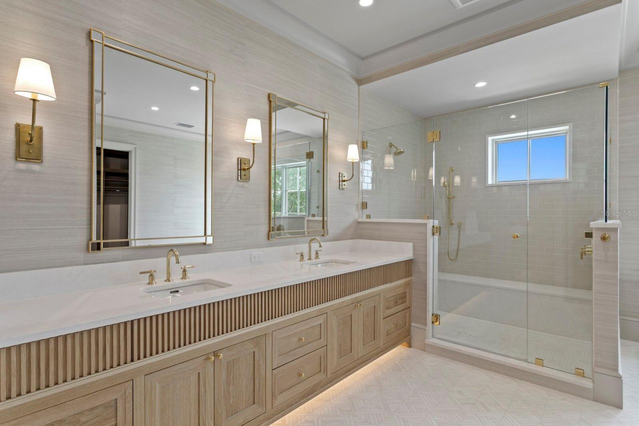 16 Sandpiper Road, Tampa, FL 33609 Photo