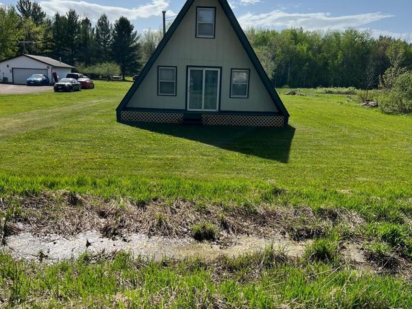 17921 Peggy Lane , Grasston, MN 55030