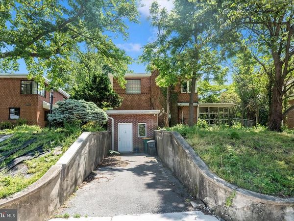 227 PHILADELPHIA AVENUE, WAYNESBORO, PA 17268