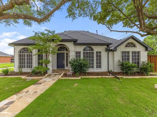 2236 Tanglewood Street, Mesquite, TX 75181