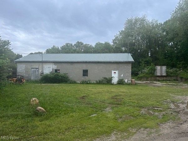 2374 Triplett, Akron, OH 44312