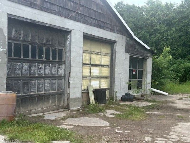 2374 Triplett, Akron, OH 44312 Photo 3