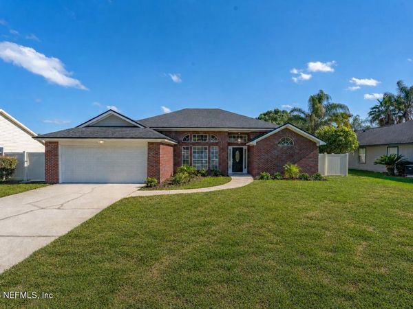 3217 GRAND TETON Drive, Middleburg, FL 32068