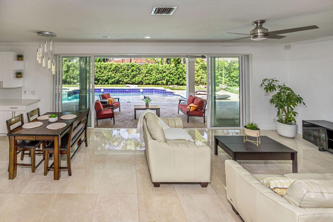 1879 Hidden Trail Lane, Weston, FL 33327 Photo
