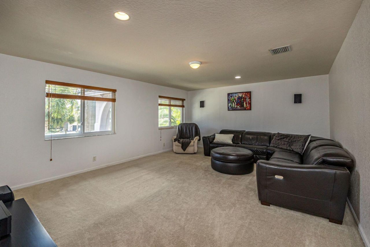 1879 Hidden Trail Lane, Weston, FL 33327 Photo
