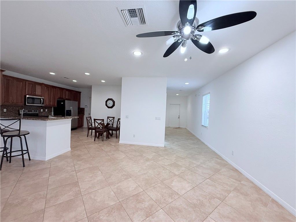 9323 Breakers Row, Fort Pierce, FL 34945 Photo