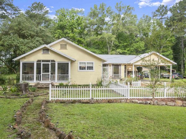 33481 Weiss Rd, Walker, LA 70785
