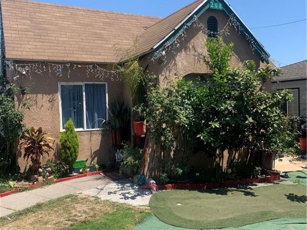 208 S Hillcrest, La Habra, CA 90631